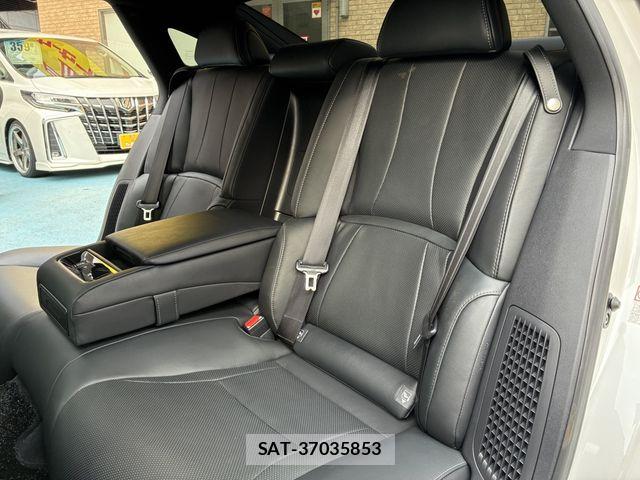 Lexus LS 2021-11 6612861-21