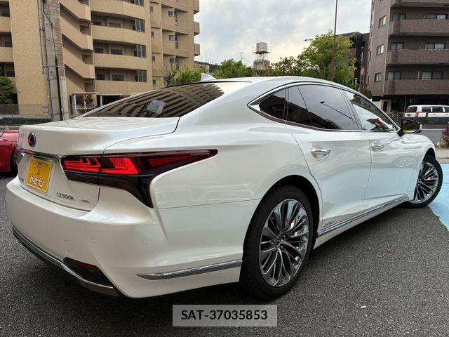 Lexus LS 2021-11 6612861-2
