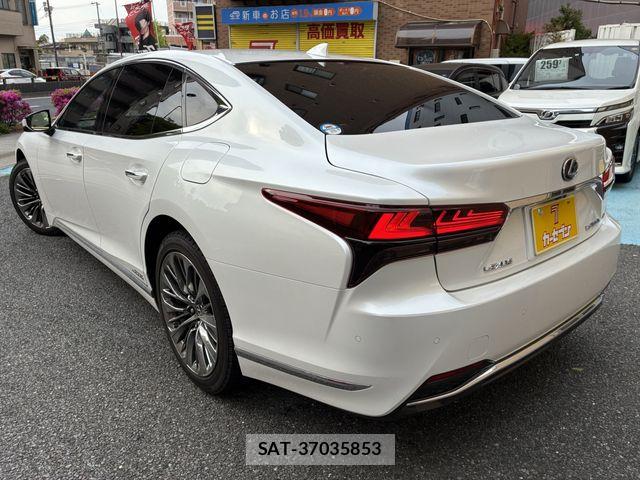 Lexus LS 2021-11 6612861-29