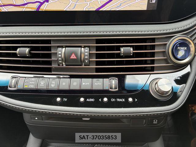 Lexus LS 2021-11 6612861-7