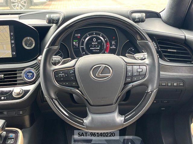 Lexus LS 2020-12 6641837-11