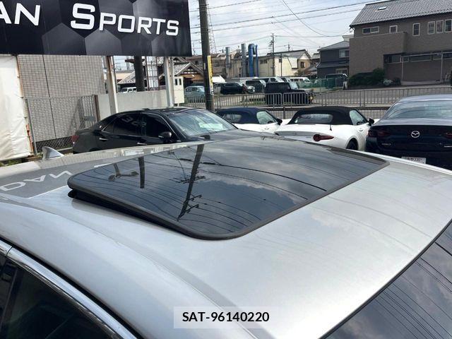 Lexus LS 2020-12 6641837-3