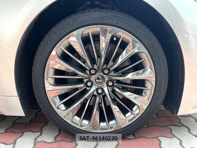 Lexus LS 2020-12 6641837-4