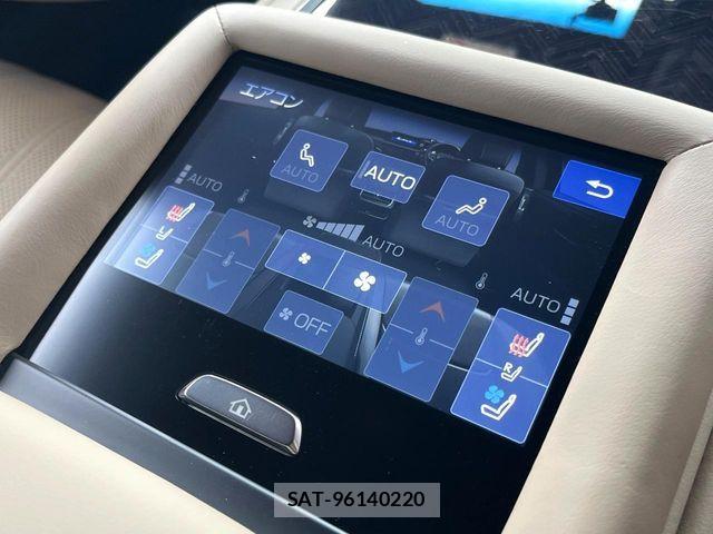 Lexus LS 2020-12 6641837-6