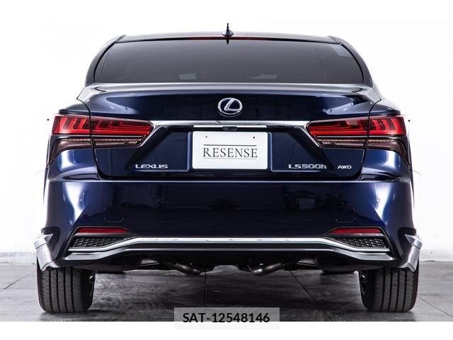 Lexus LS 2022-04 6672275-9