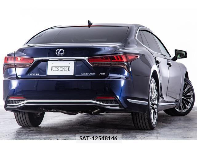 Lexus LS 2022-04 6672275-10