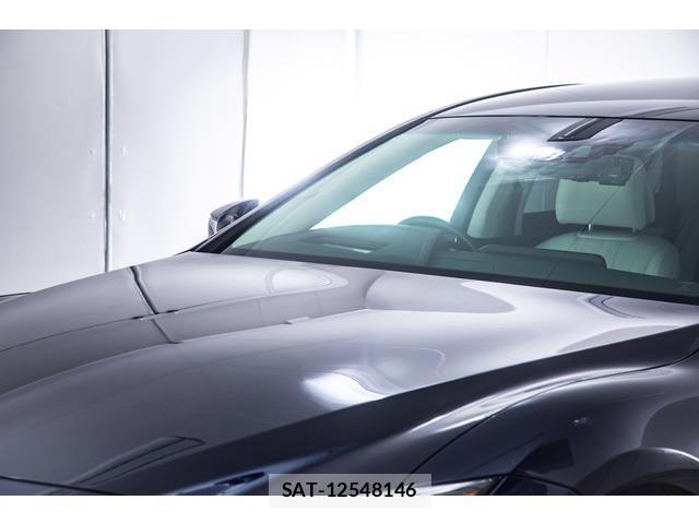 Lexus LS 2022-04 6672275-15