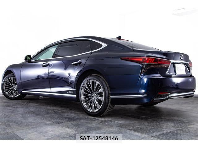 Lexus LS 2022-04 6672275-7