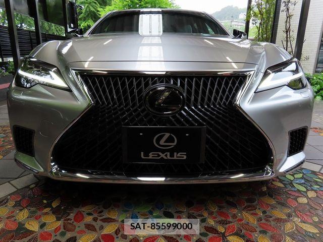Lexus LS 2023-06 6676684-4