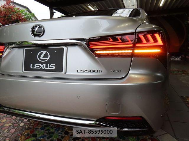 Lexus LS 2023-06 6676684-8