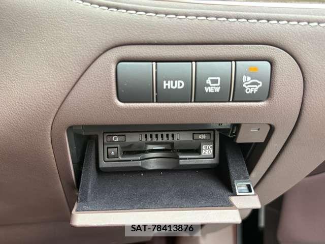 Lexus LS 2018-01 6815701-11
