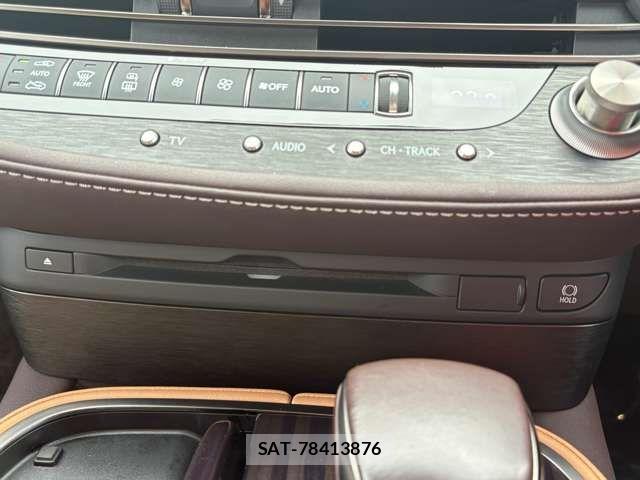 Lexus LS 2018-01 6815701-17