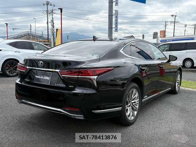 Lexus LS 2018-01 6815701-24