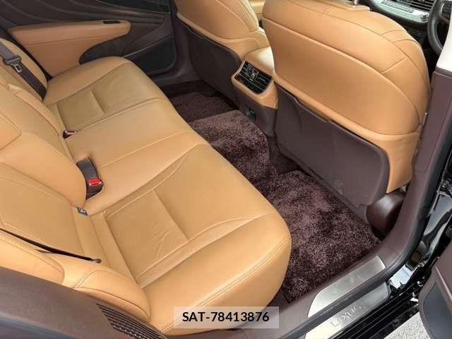 Lexus LS 2018-01 6815701-28