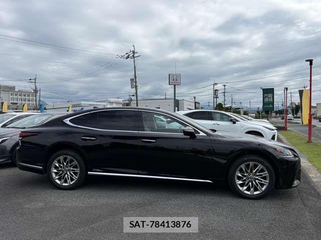 Lexus LS 2018-01 6815701-2