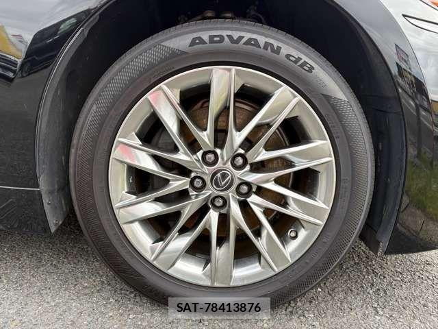 Lexus LS 2018-01 6815701-3