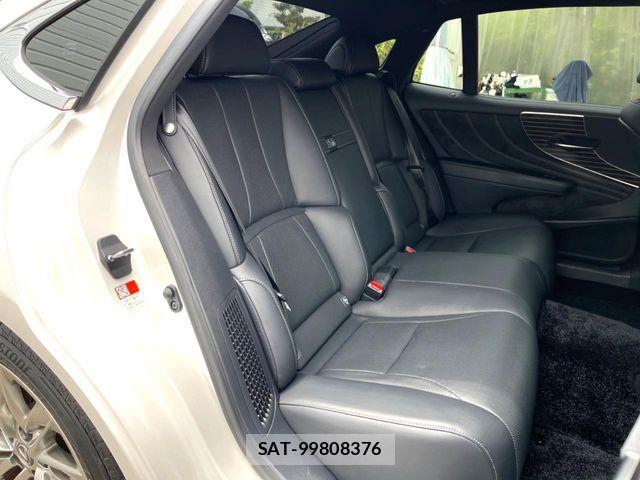 Lexus LS 2018-03 6815712-9
