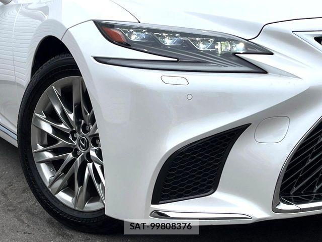 Lexus LS 2018-03 6815712-12