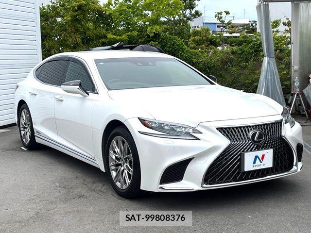 Lexus LS 2018-03 6815712-16