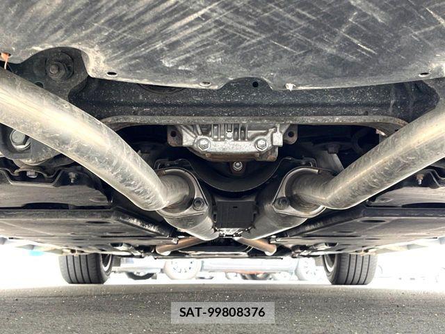 Lexus LS 2018-03 6815712-19