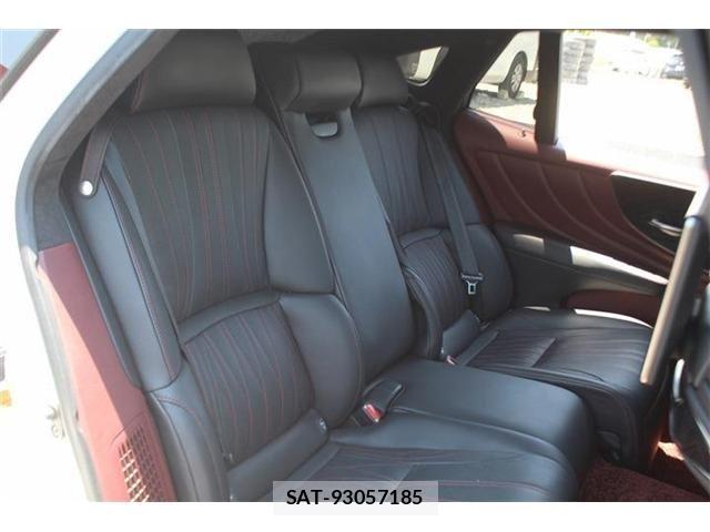 Lexus LS 2017-11 6907737-21