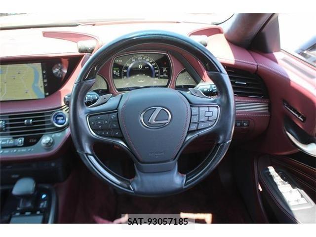 Lexus LS 2017-11 6907737-23
