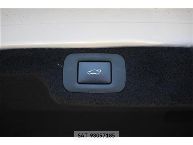 Lexus LS 2017-11 6907737-5