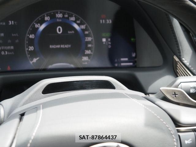 Lexus LS 2021-11 7220994-23