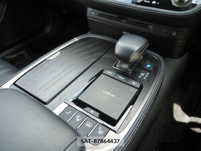 Lexus LS 2021-11 7220994-28