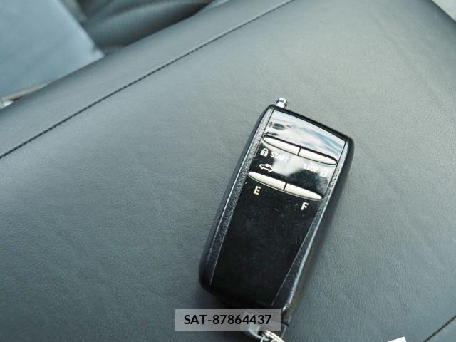 Lexus LS 2021-11 7220994-29