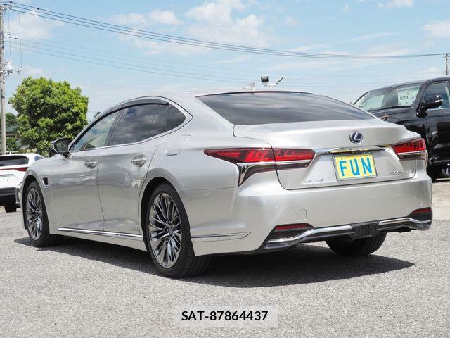 Lexus LS 2021-11 7220994-5