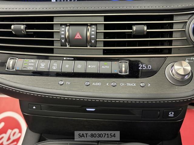 Lexus LS 2018-02 7220991-10
