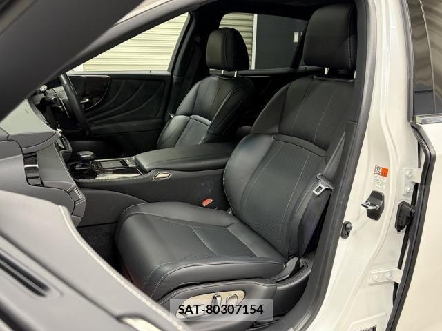 Lexus LS 2018-02 7220991-24