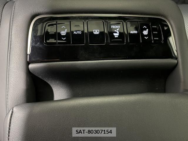 Lexus LS 2018-02 7220991-27