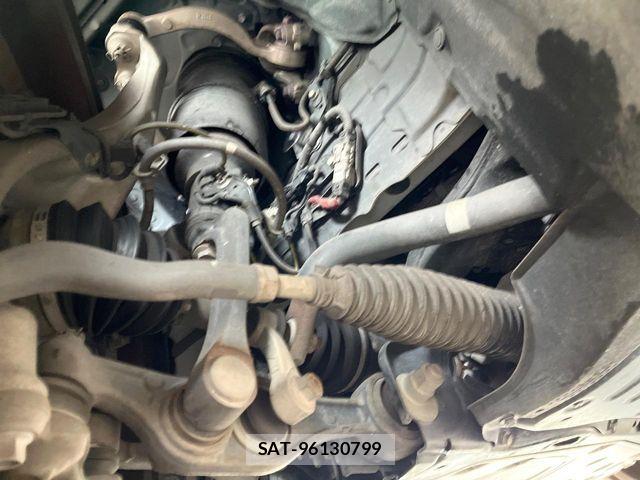 Lexus LS 2018-01 7220989-19