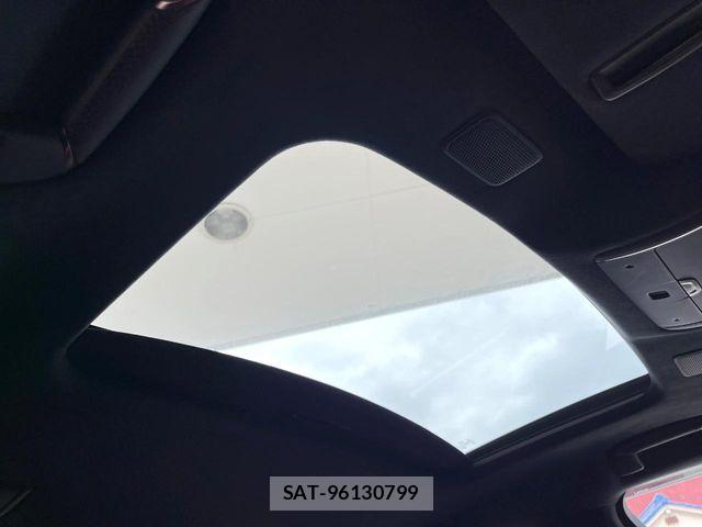 Lexus LS 2018-01 7220989-2