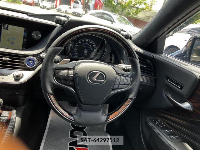 Lexus LS 2018-01 7251333-12