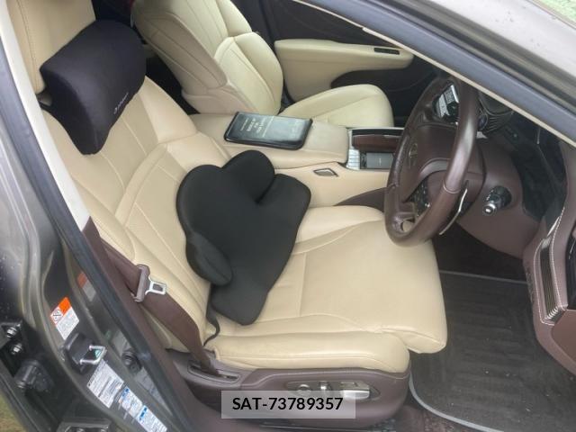 Lexus LS 2017-12 7251325-9
