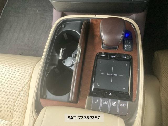 Lexus LS 2017-12 7251325-19