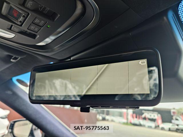 Lexus LS 2018-01 7392678-14