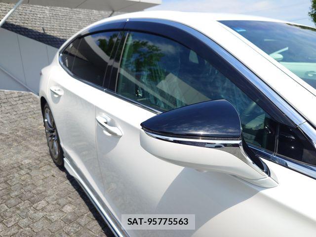 Lexus LS 2018-01 7392678-4