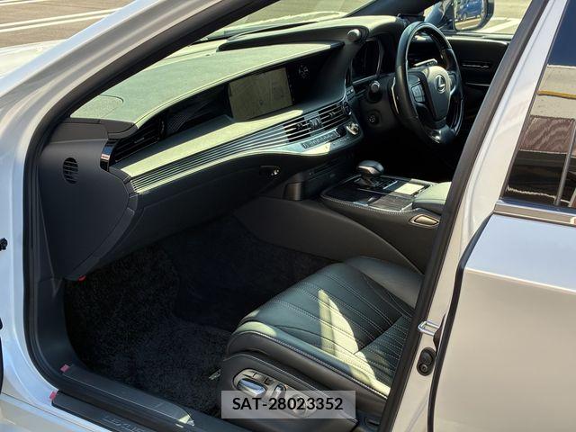 Lexus LS 2017-11 7455415-21