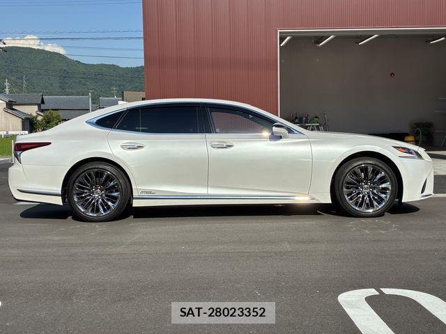 Lexus LS 2017-11 7455415-7