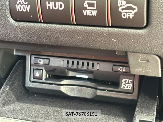 Lexus LS 2017-12 7617668-20