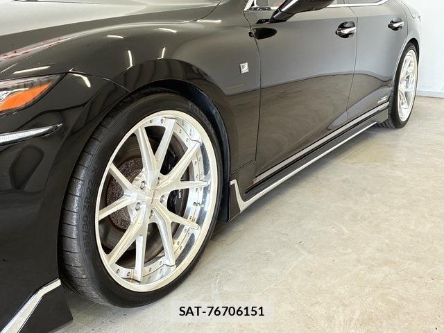 Lexus LS 2017-12 7617668-24
