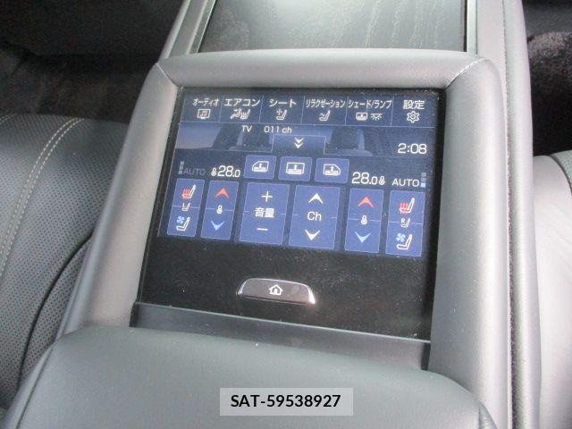 Lexus LS 2023-06 7617667-9