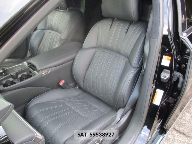 Lexus LS 2023-06 7617667-17