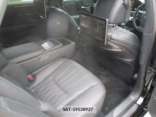 Lexus LS 2023-06 7617667-8
