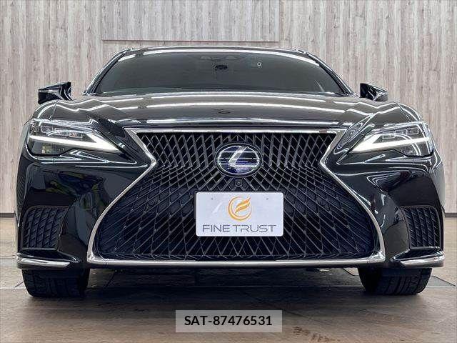 Lexus LS 2021-04 7617669-12