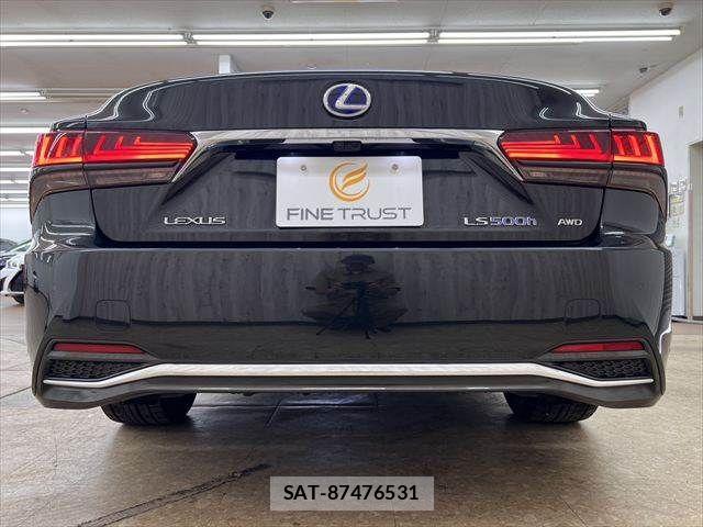 Lexus LS 2021-04 7617669-15